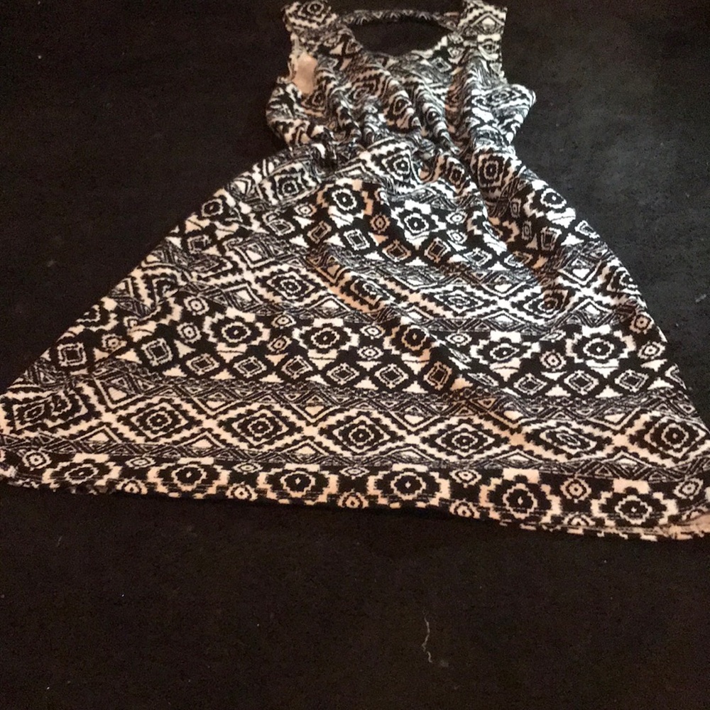 Black and white pattern dress